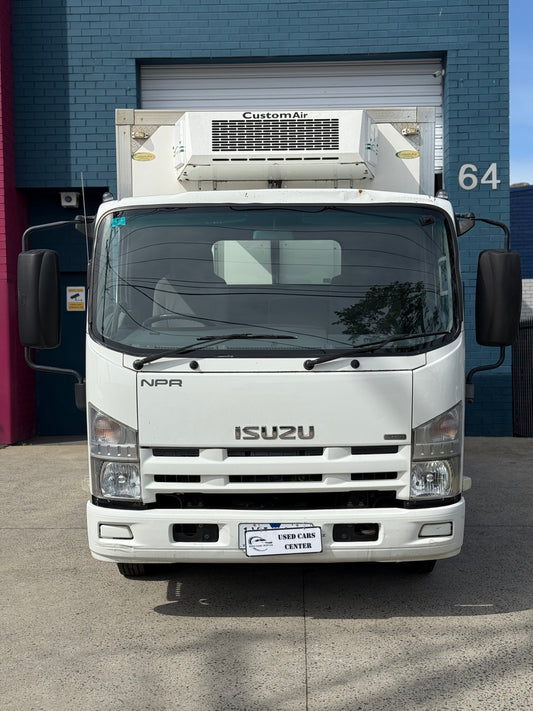 2008 Isuzu NPR 200 Medium