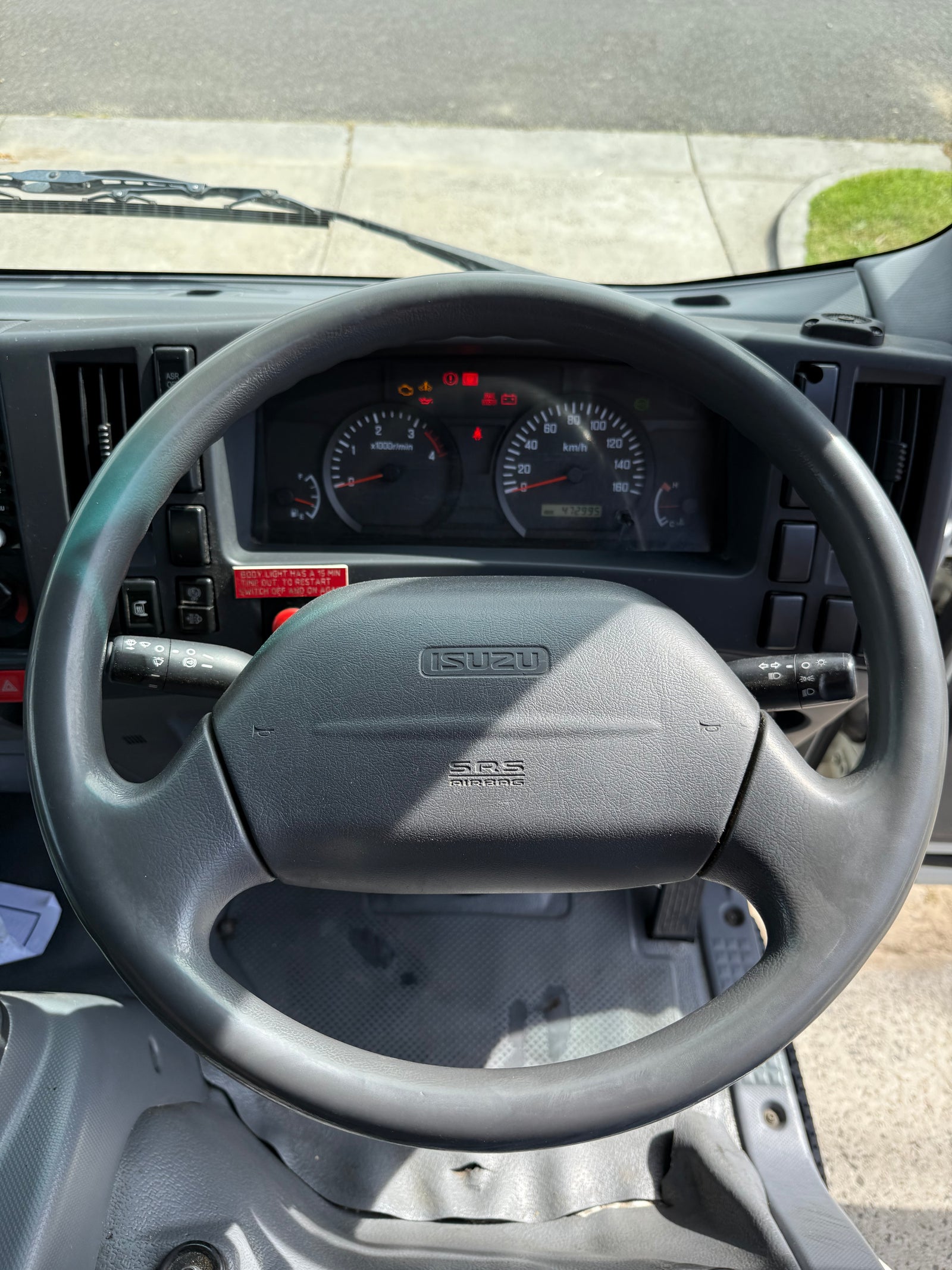 2008 Isuzu NPR 200 Medium