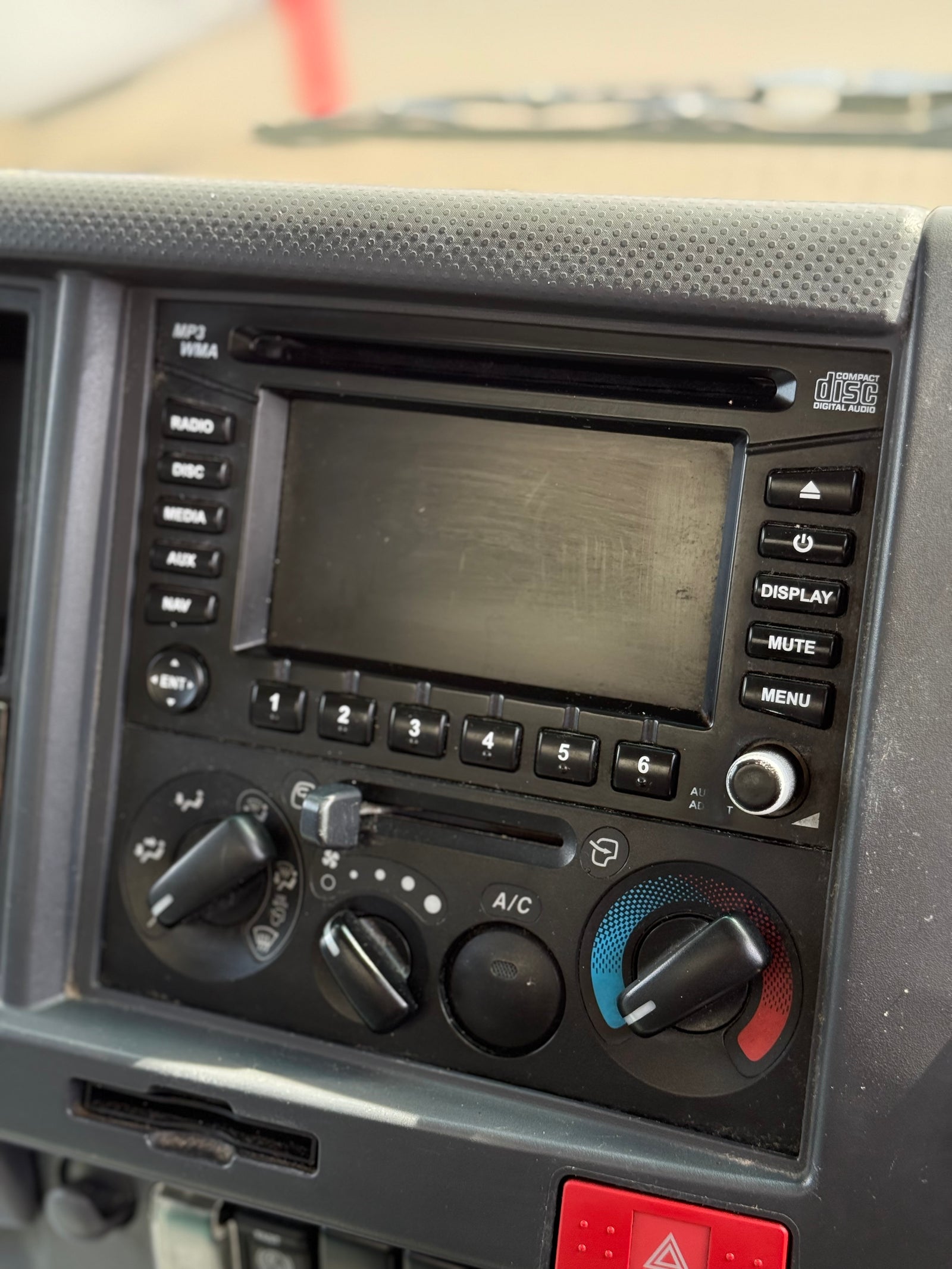 2008 Isuzu NPR 200 Medium