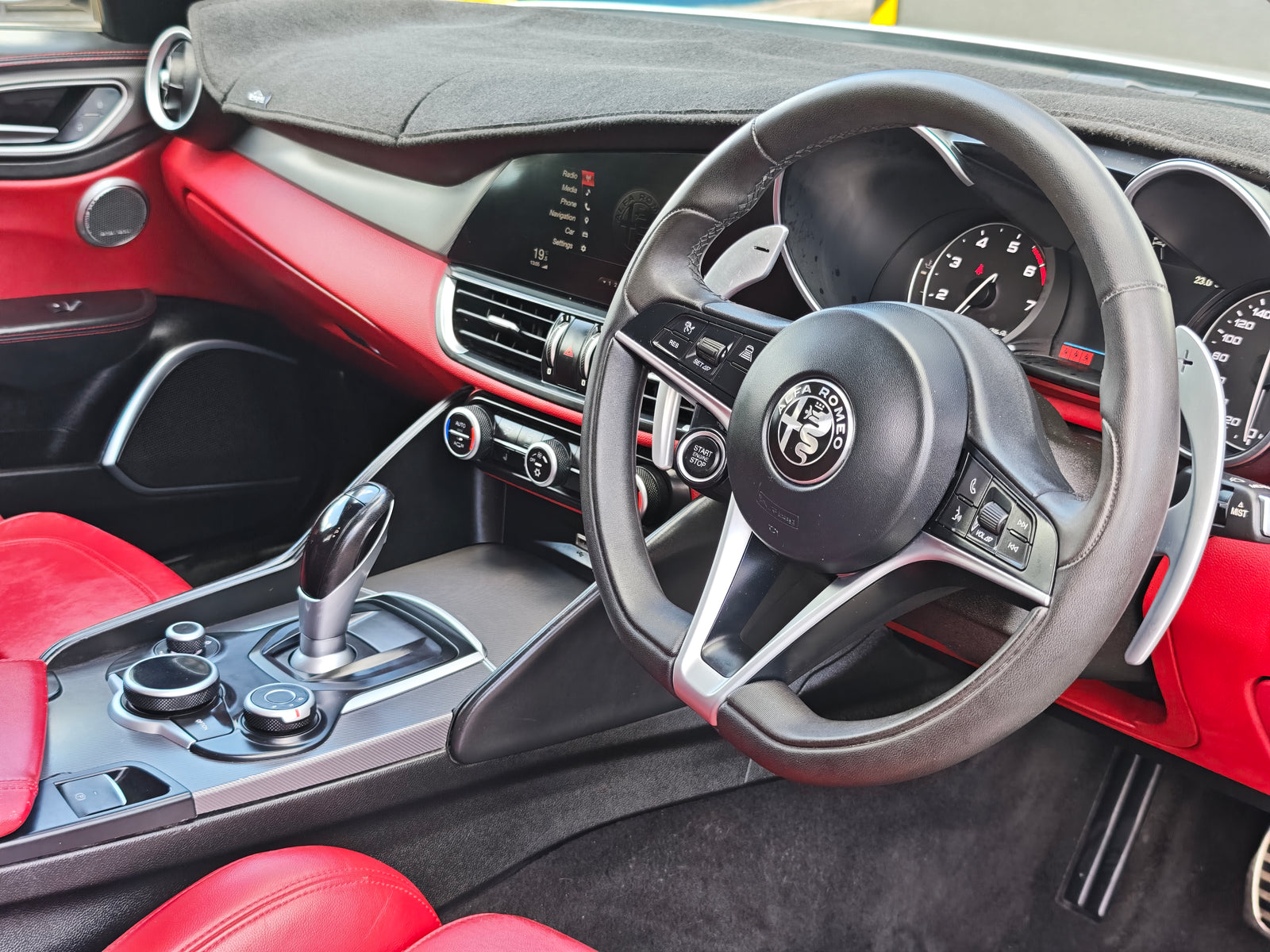2019 Alfa Romeo Giulia Super