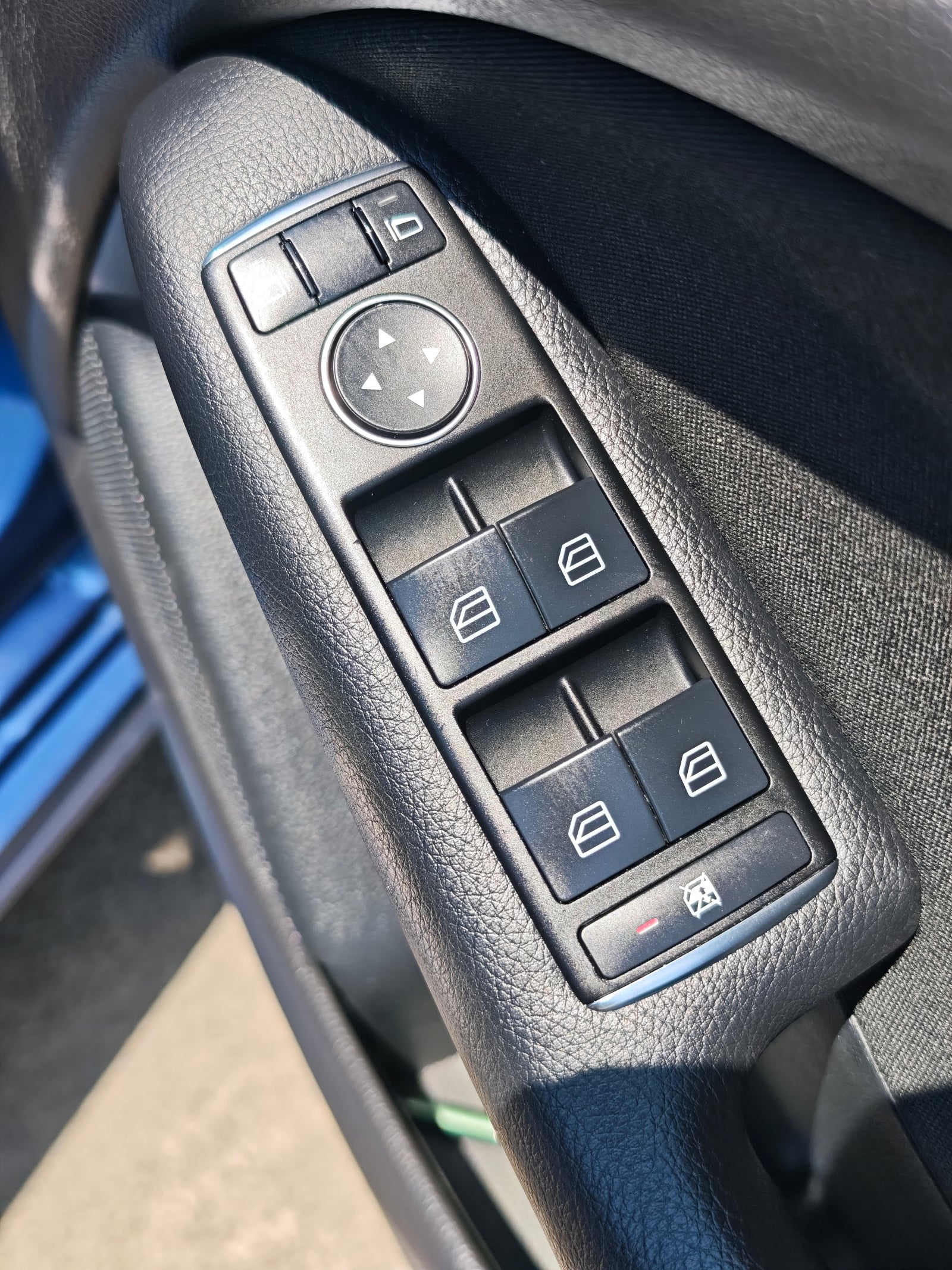 2013 Mercedes-Benz B180