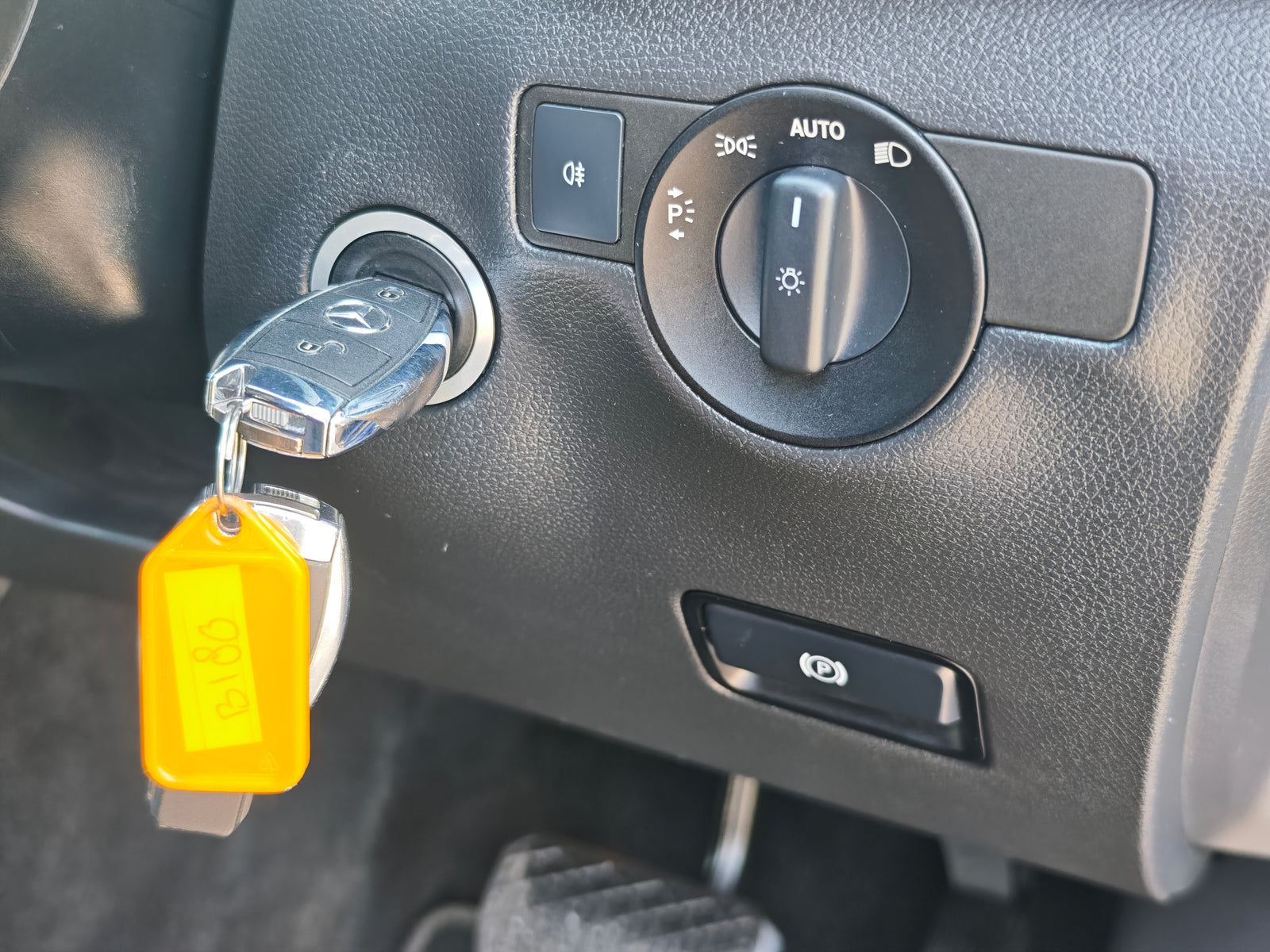 2013 Mercedes-Benz B180